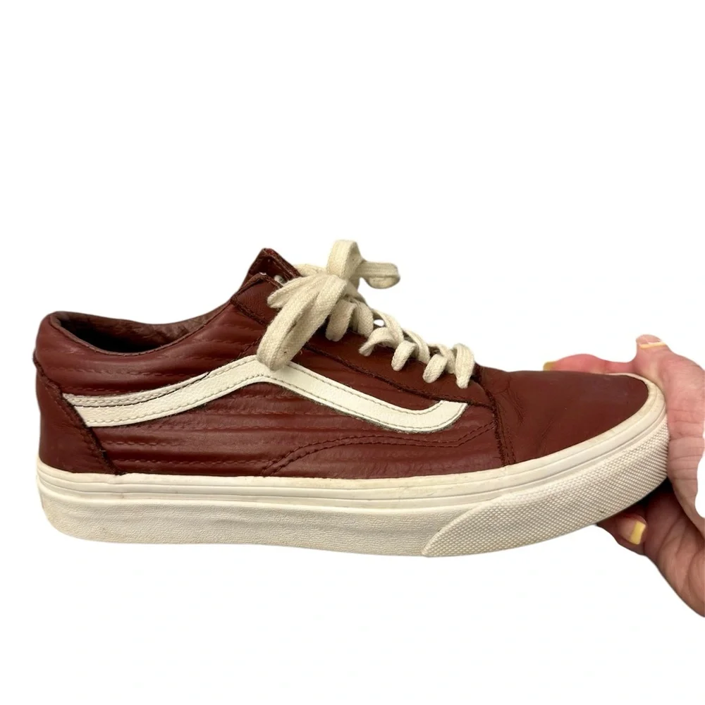 Vans White and Burgundy Old Skool Leather Size 7 Men’s 5.5